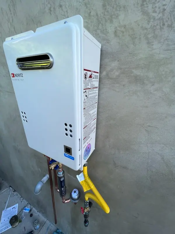 Tankless water heater installation for Belle Glade homes